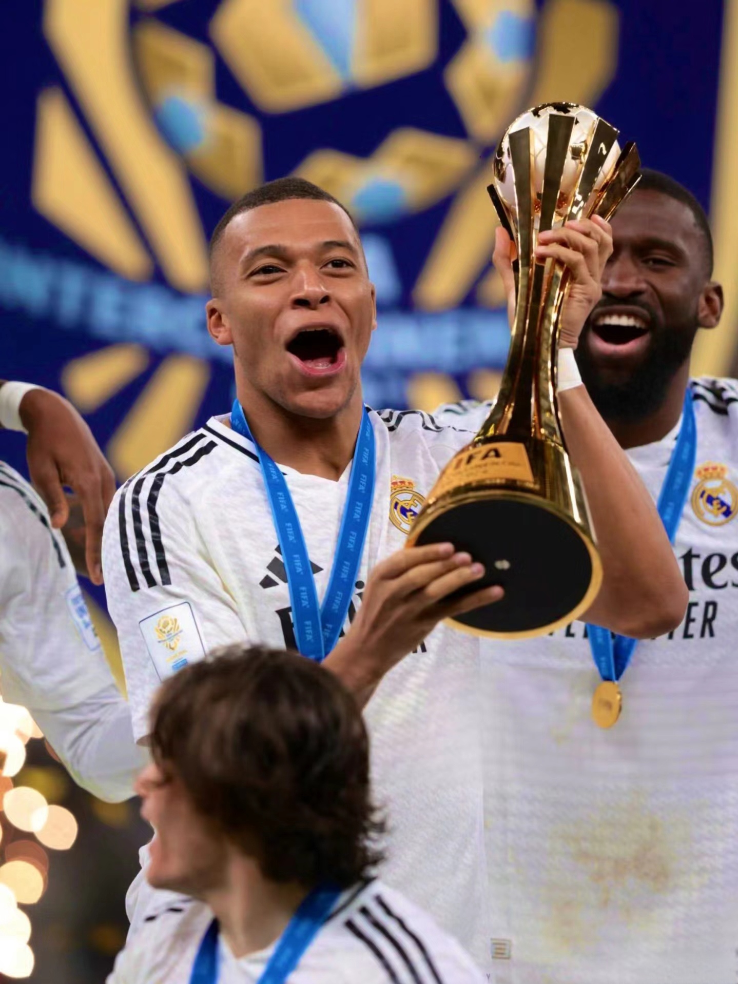 关于冲刺阶段皇家马德里备战欧联，内部沟通细节曝光，目标明确，控场能力受关注的信息-开云网页版