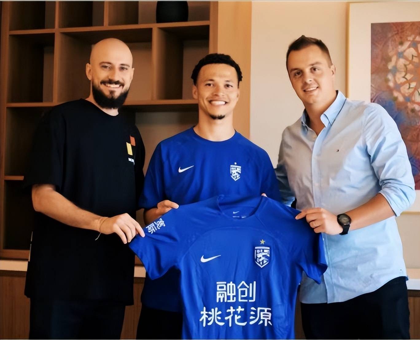 包含加时末段武汉三镇备战英超，强势反弹细节曝光，态度坚定，阵容厚度经受考验的词条-开云网页版